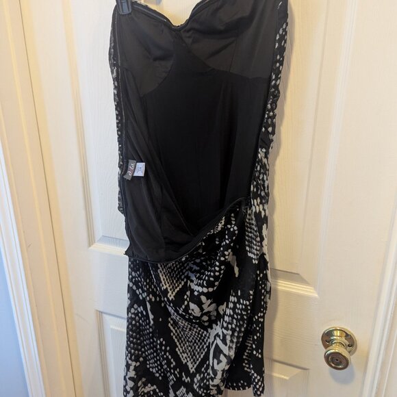 Dots black and white strapless dress - 7/8 - Picture 6 of 8